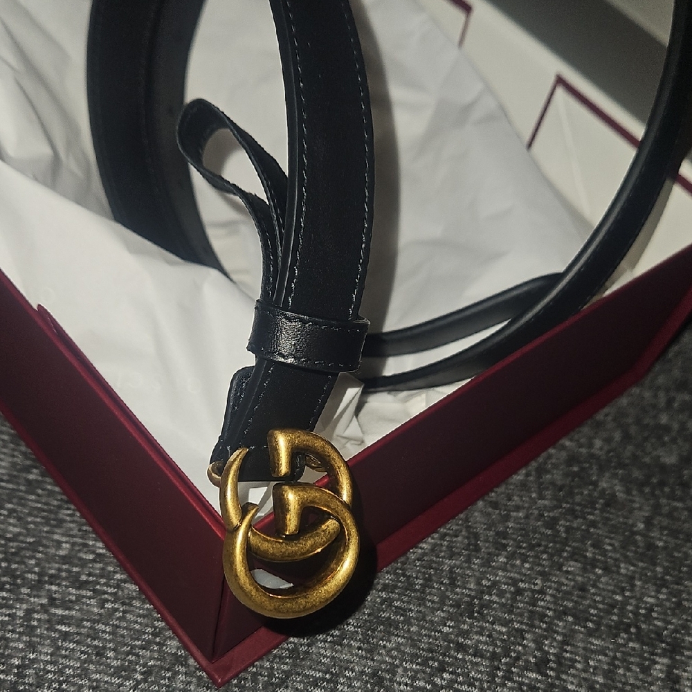 Gucci Black Leather Belt with Gold Accent